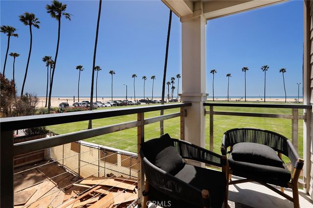 916 E Oceanfront, Newport Beach, CA 92661