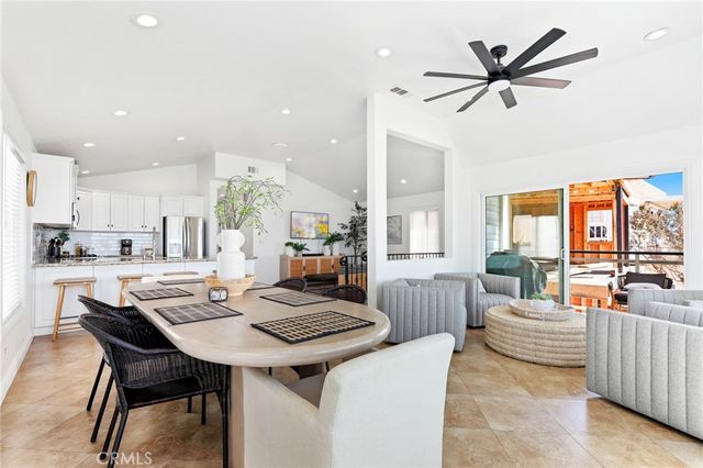 916 E Oceanfront, Newport Beach, CA 92661