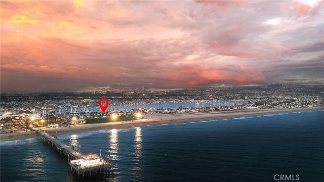 916 E Oceanfront, Newport Beach, CA 92661