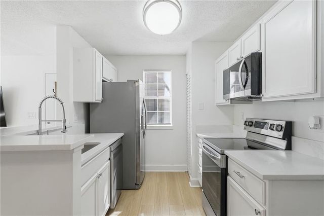 904 Wentworth Court, Alpharetta, GA 30022