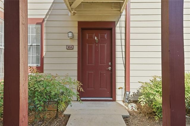 904 Wentworth Court, Alpharetta, GA 30022