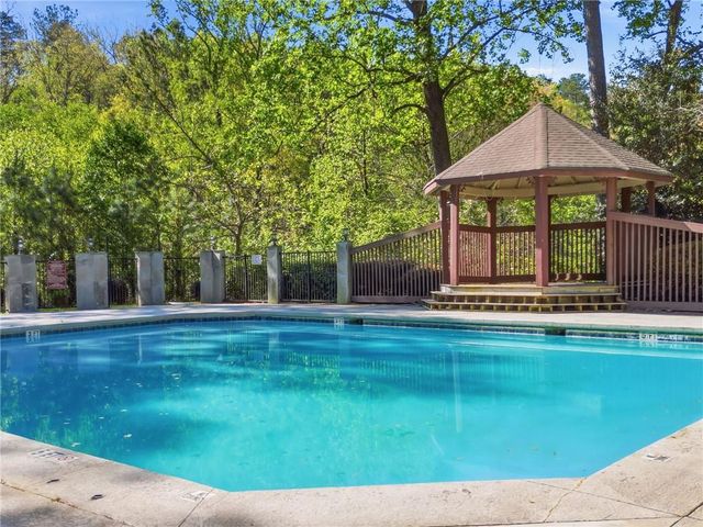 904 Wentworth Court, Alpharetta, GA 30022