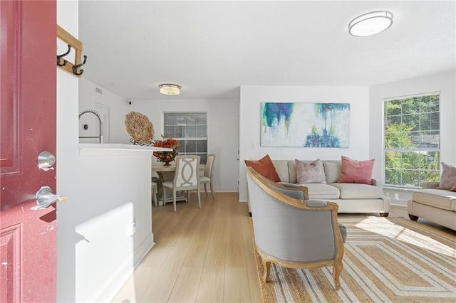 904 Wentworth Court, Alpharetta, GA 30022