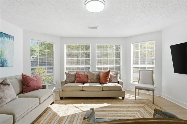 904 Wentworth Court, Alpharetta, GA 30022