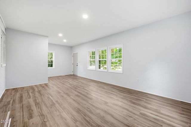 101 Heritage Street, Greenville, NC 27858