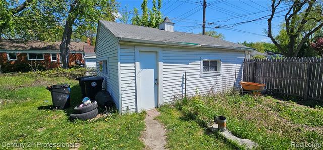 29824 Hathaway Street, Livonia, MI 48150
