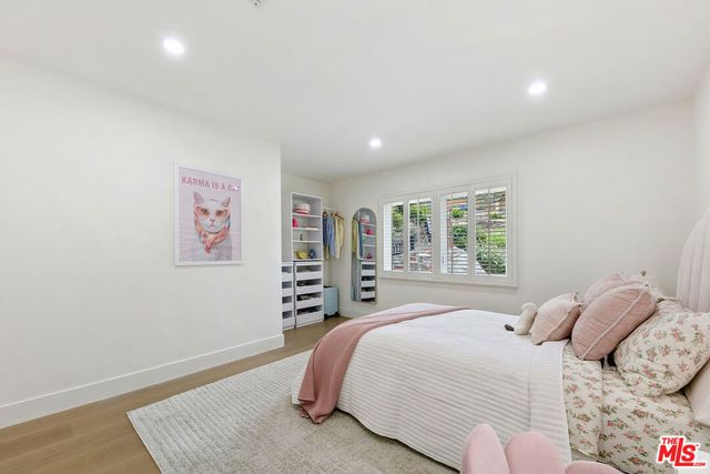 2904 Highridge Road, La Crescenta, CA 91214