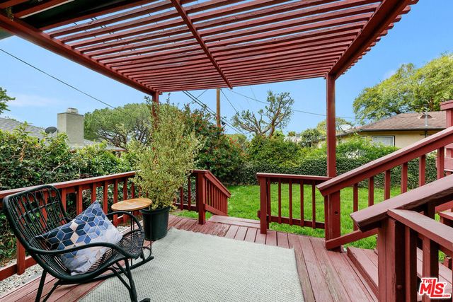 2904 Highridge Road, La Crescenta, CA 91214