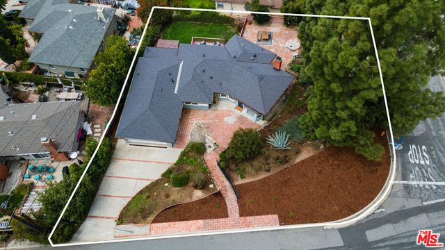 2904 Highridge Road, La Crescenta, CA 91214
