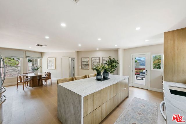 2904 Highridge Road, La Crescenta, CA 91214