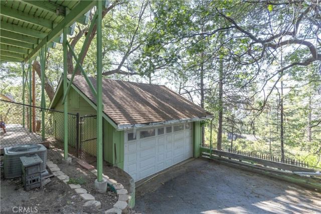 1268 Aleutian Drive, Lake Arrowhead, CA 92352