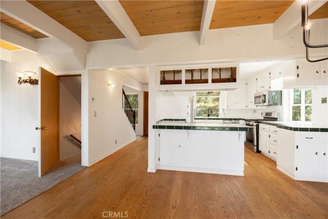 1268 Aleutian Drive, Lake Arrowhead, CA 92352