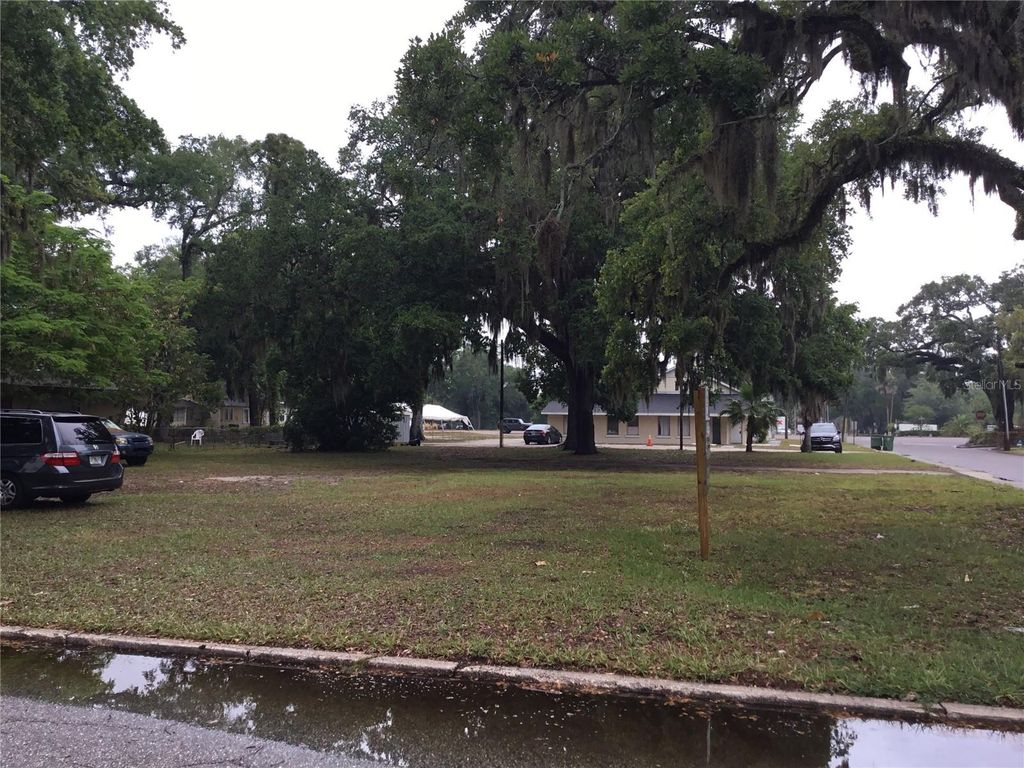 520 20TH STREET E, BRADENTON, FL 34208 — photo 3