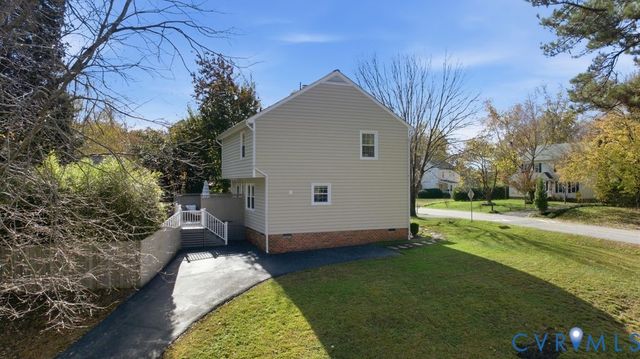 8905 Wadsworth Way, North Chesterfield, VA 23236