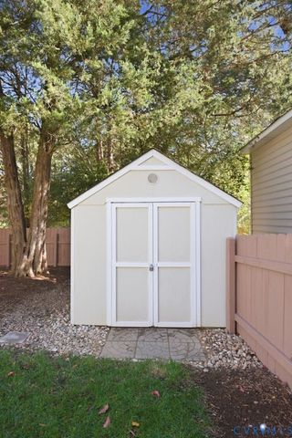 8905 Wadsworth Way, North Chesterfield, VA 23236