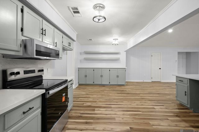 6262 Wright Dr, Baton Rouge, LA 70812