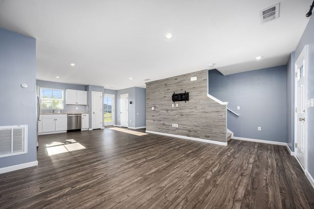 5741 Stardive Way, Christiana, TN 37037