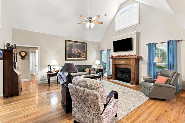 209 Roundstone Drive, Inman, SC 29349