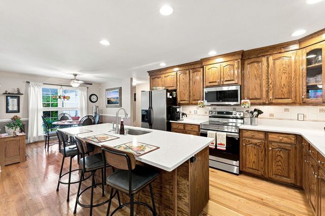 209 Roundstone Drive, Inman, SC 29349