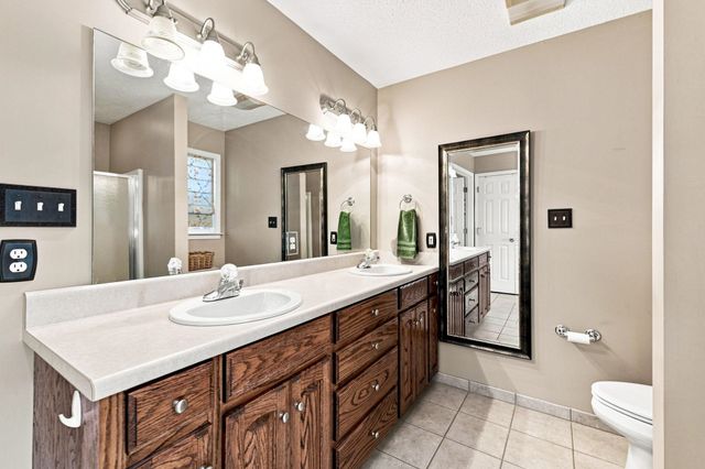 209 Roundstone Drive, Inman, SC 29349