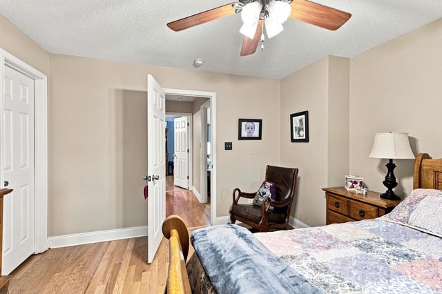 209 Roundstone Drive, Inman, SC 29349