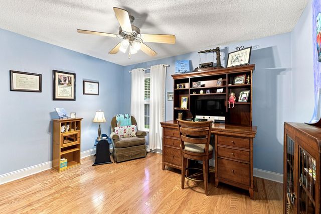 209 Roundstone Drive, Inman, SC 29349