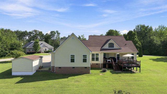 209 Roundstone Drive, Inman, SC 29349