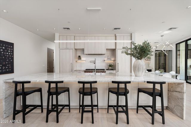 2224 E SOLAR Drive, Phoenix, AZ 85020