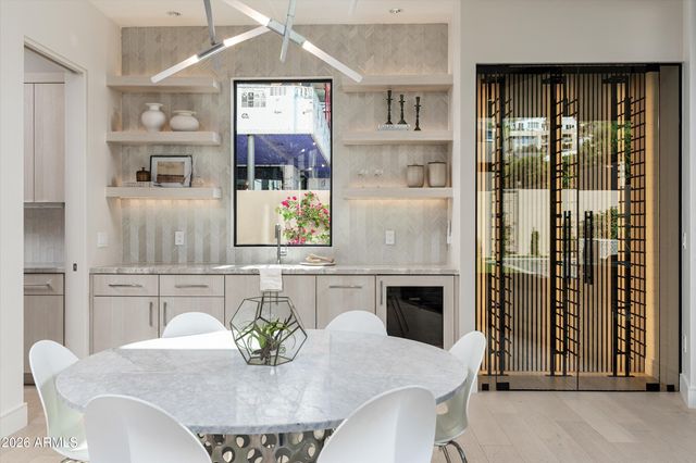 2224 E SOLAR Drive, Phoenix, AZ 85020