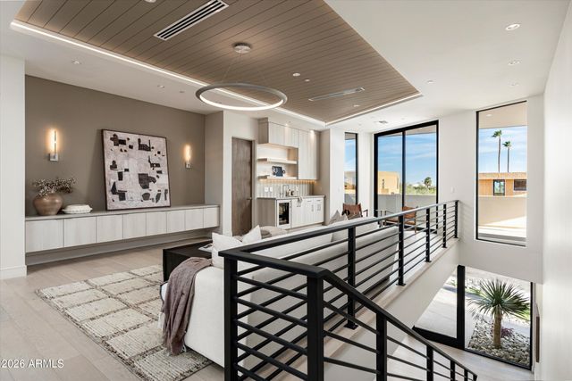 2224 E SOLAR Drive, Phoenix, AZ 85020