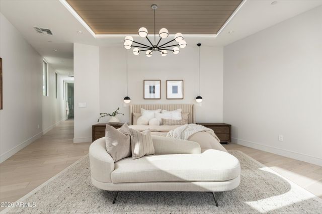 2224 E SOLAR Drive, Phoenix, AZ 85020