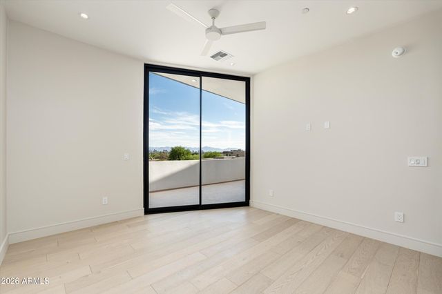 2224 E SOLAR Drive, Phoenix, AZ 85020