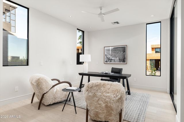 2224 E SOLAR Drive, Phoenix, AZ 85020