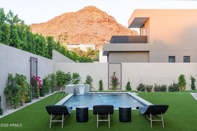 2224 E SOLAR Drive, Phoenix, AZ 85020