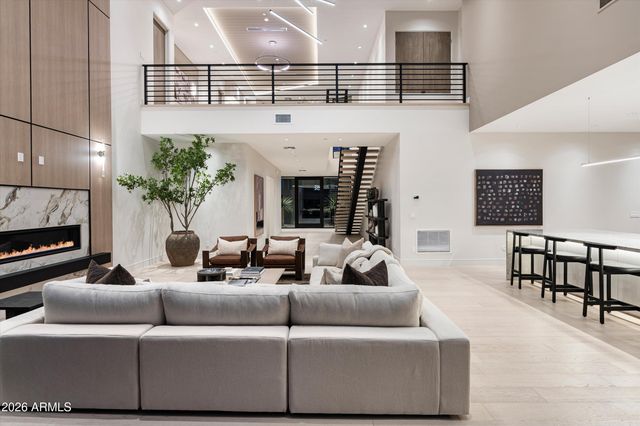 2224 E SOLAR Drive, Phoenix, AZ 85020