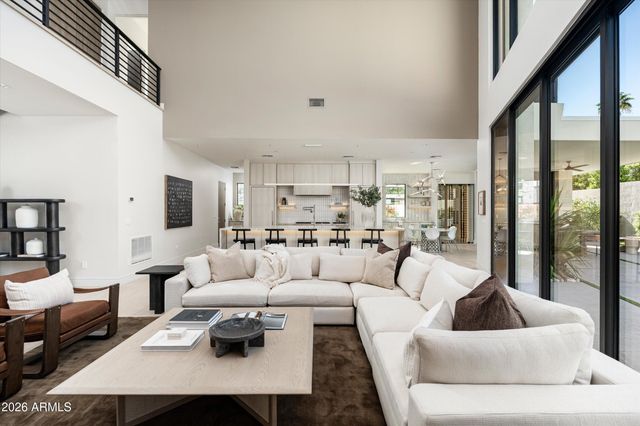 2224 E SOLAR Drive, Phoenix, AZ 85020