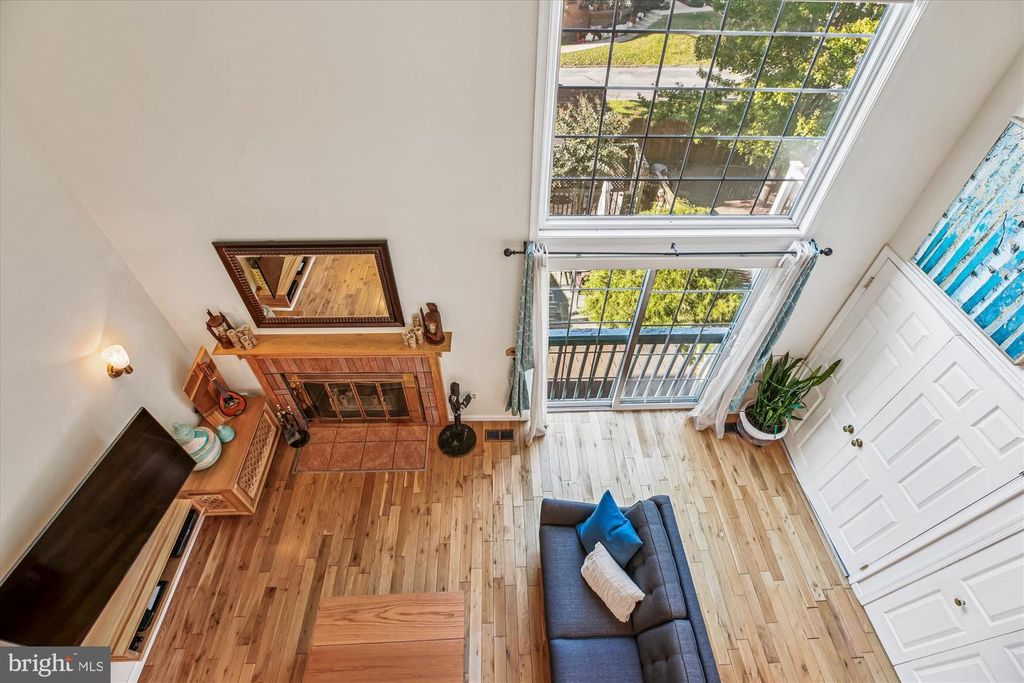 30 SPRING ST, Gaithersburg, MD 20877