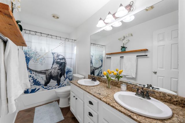 2602 Hampton Springs Drive, Seabrook, TX 77586