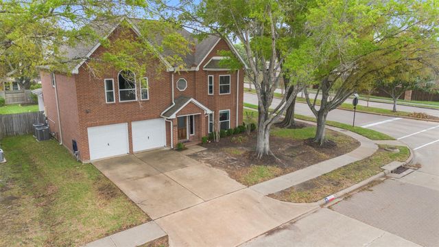 2602 Hampton Springs Drive, Seabrook, TX 77586