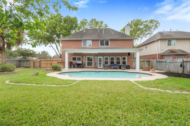 2602 Hampton Springs Drive, Seabrook, TX 77586