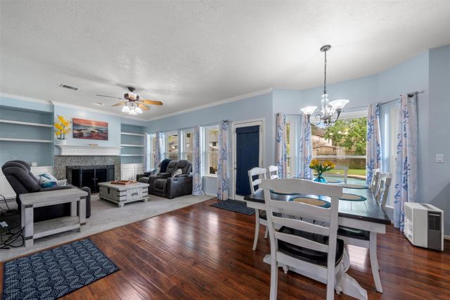 2602 Hampton Springs Drive, Seabrook, TX 77586