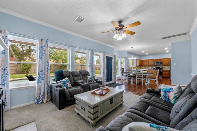 2602 Hampton Springs Drive, Seabrook, TX 77586