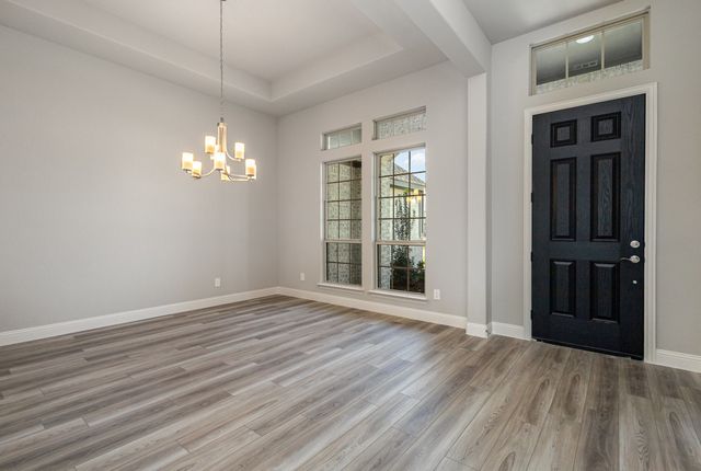 260 Crystal Lake Lane, Red Oak, TX 75154