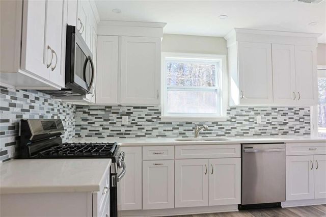 3587 Portsmouth Circle, Lithonia, GA 30038