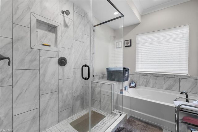 5572 Friendship Glen Drive, Browns Summit, NC 27214