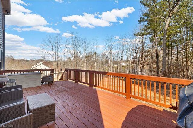 5572 Friendship Glen Drive, Browns Summit, NC 27214