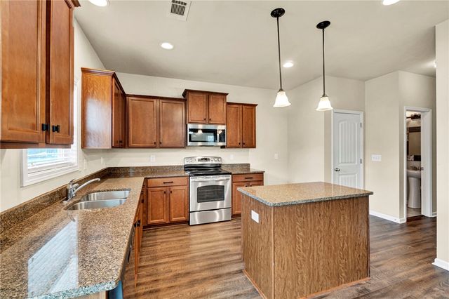 105 Yount Court, Easley, SC 29642