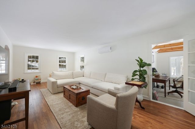 607 Foothill Rd, Bridgewater Twp., NJ 08807