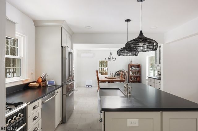 607 Foothill Rd, Bridgewater Twp., NJ 08807