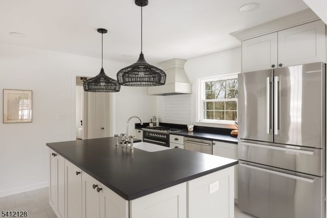 607 Foothill Rd, Bridgewater Twp., NJ 08807